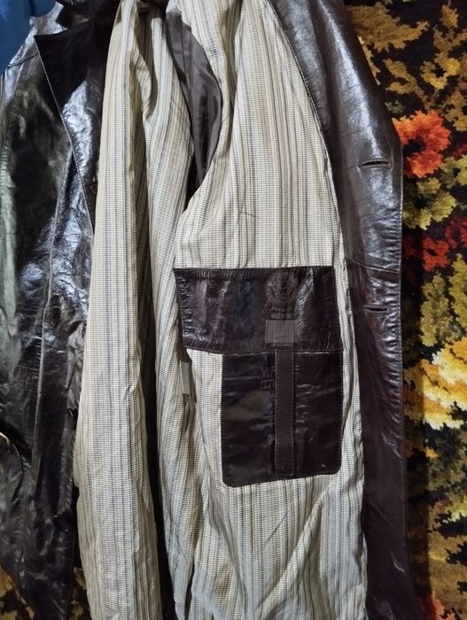 Кожанная куртка продается