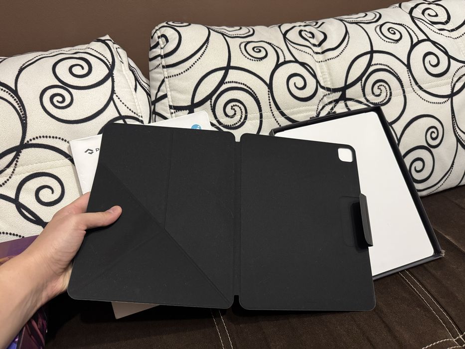 Pitaka Case / Кейс за iPad Pro M4 за 13 и 11 инча