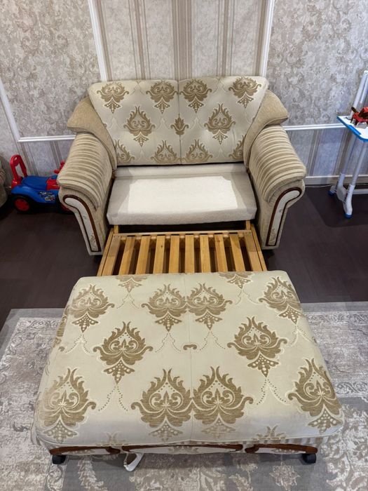 Продам диван комплект