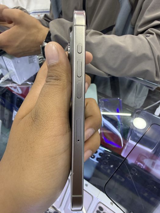 Iphone 15 pro titanium rang