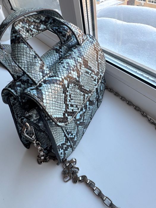 Продам маленькую сумку