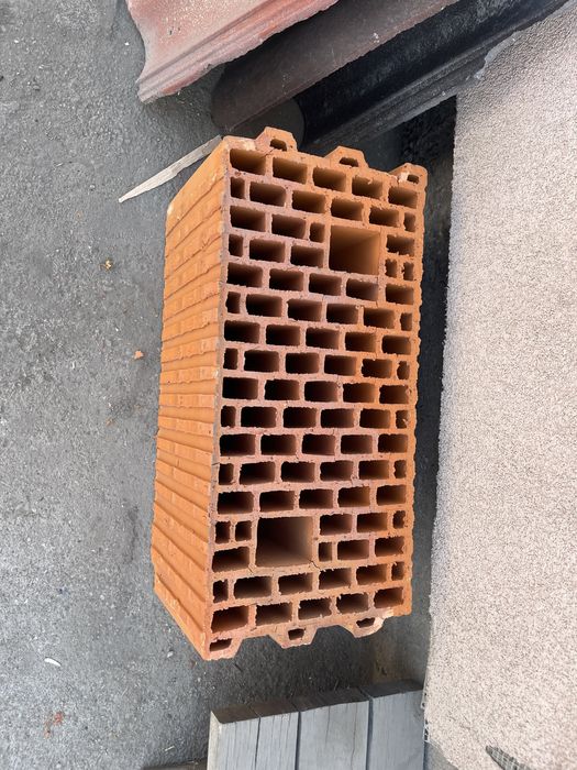 Cărămida  Mladost , Univerzum si Nexe TM