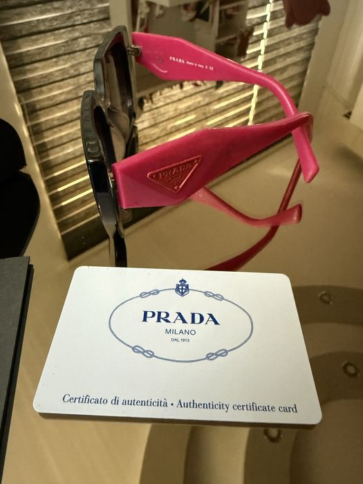 Уникален модел Prada
