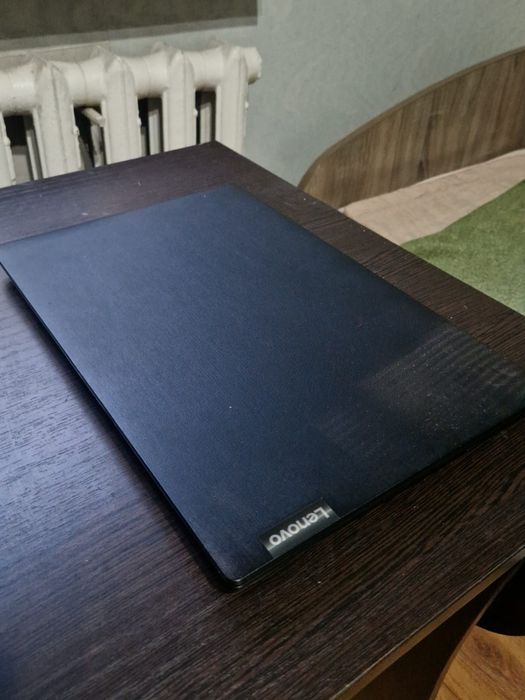 Ноутбук Lenovo..
