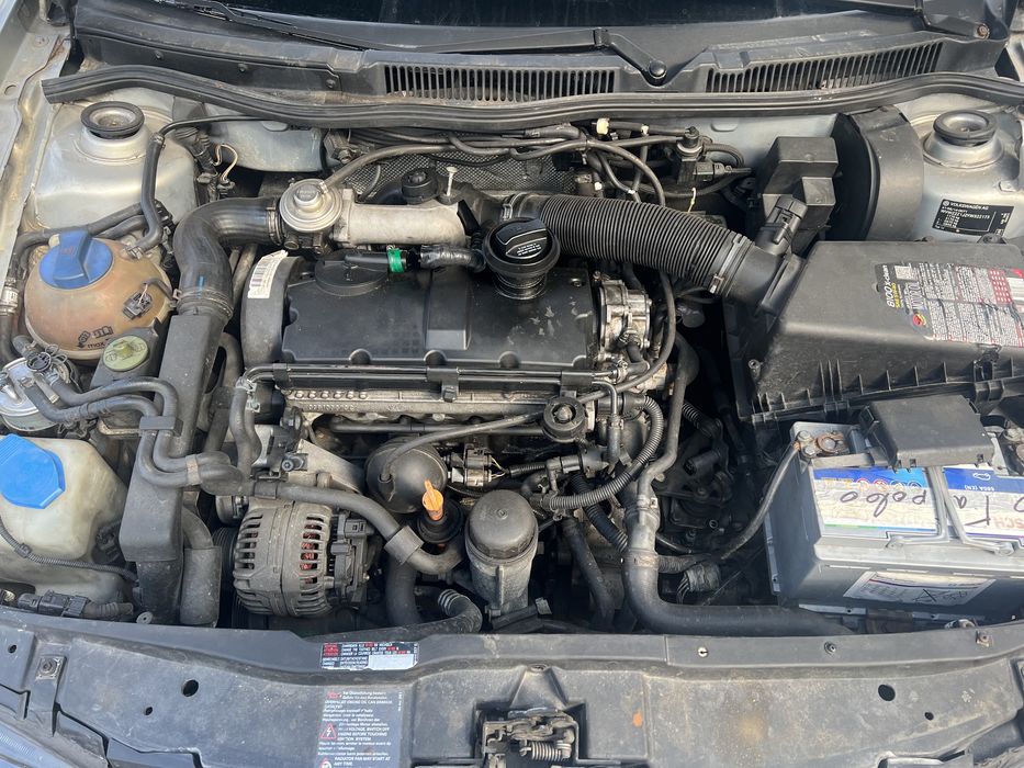 Голф 4 1.9 116 6ст кутия перфектен мотор и скорости само на части