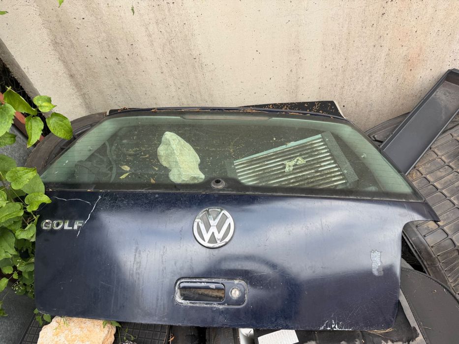 Заден капак за VW GOLF 4