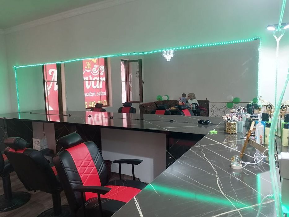 Kreslo oyna va moyka sotiladi alohida olsa ham boʻladi