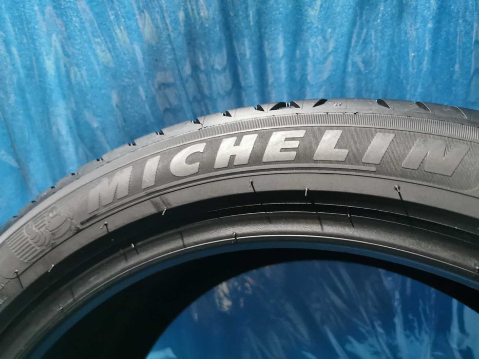255/40 R19 michelin 4 bucati