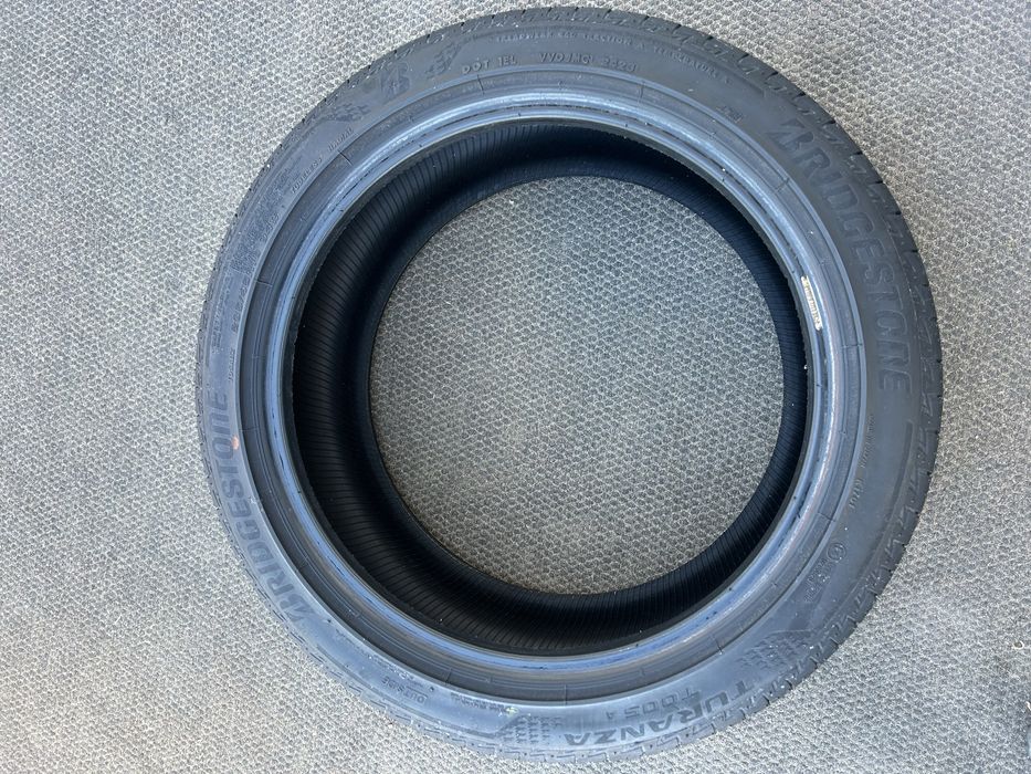 Продам летнюю резину BRIDGESTONE TURANZA
