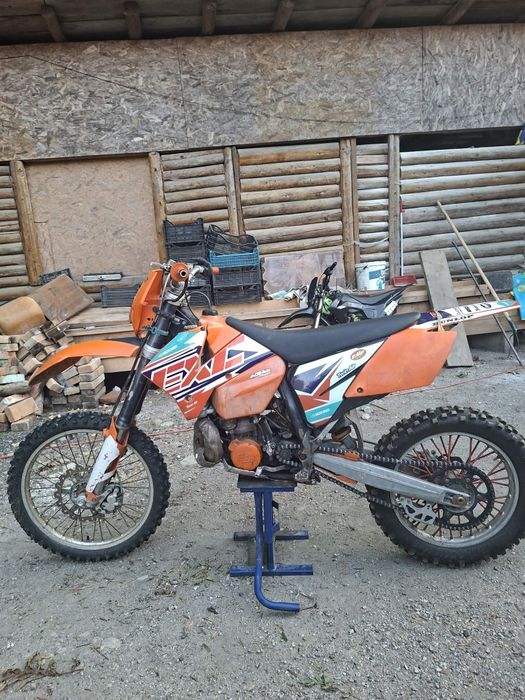 KTM EXC 250cc 2T powervalve în stare foarte buna2.200€
