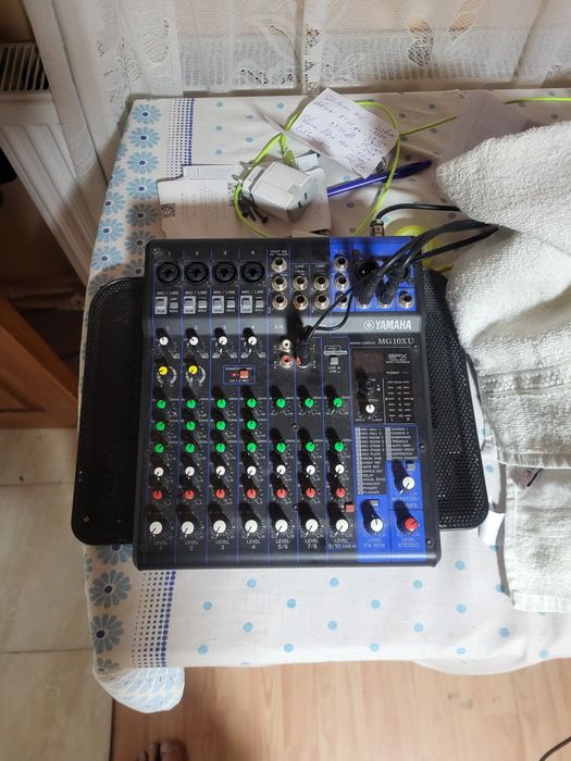 De vinzare boxe active