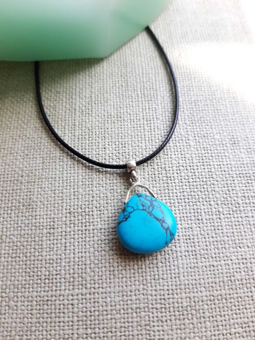 Разни бижута с естествени камъни, ежедневни стилни аксесоари