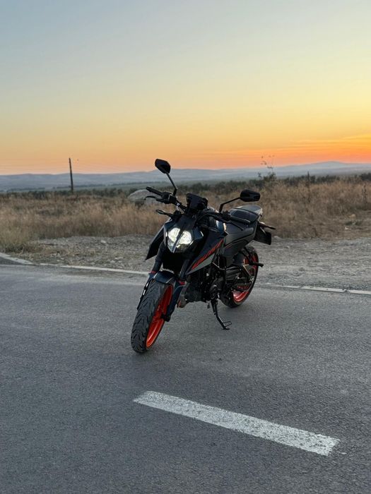 KTM Duke 125 2024