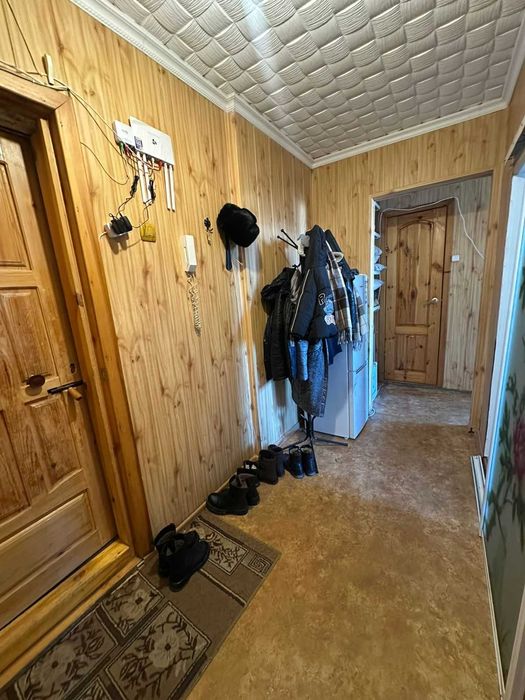 2-комнатная 8 мкр. д.5