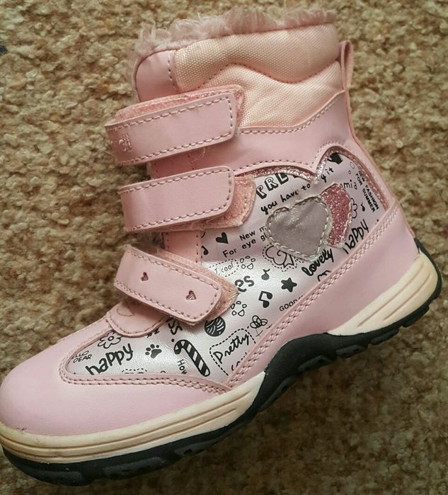 Обувь для девочки 25 -26-28 размер