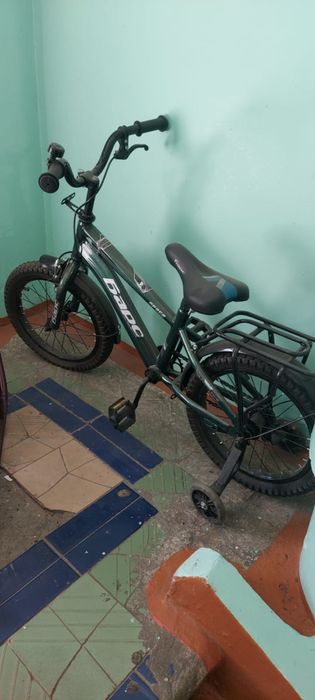 Велики.         .