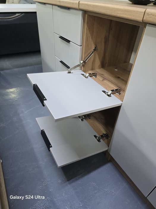 Кухня фабричная !!!