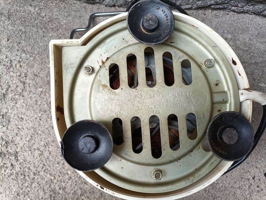 Продаю мотор от соковыжималки.