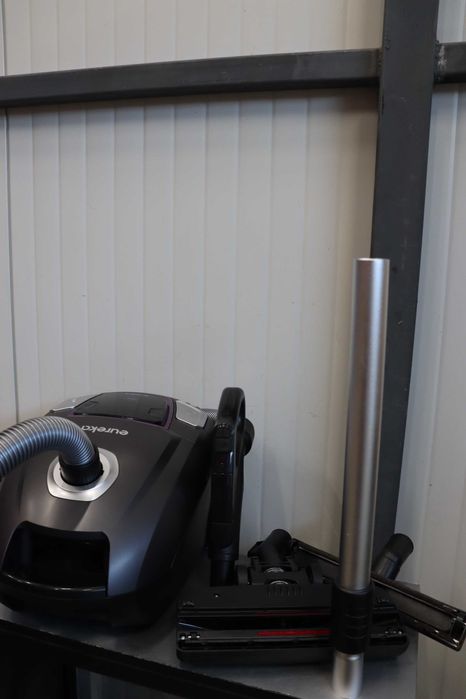 Прахосмукачка с торба Eureka NEN300