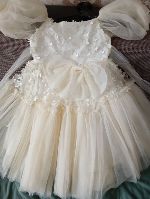 Продам очень пышное платье