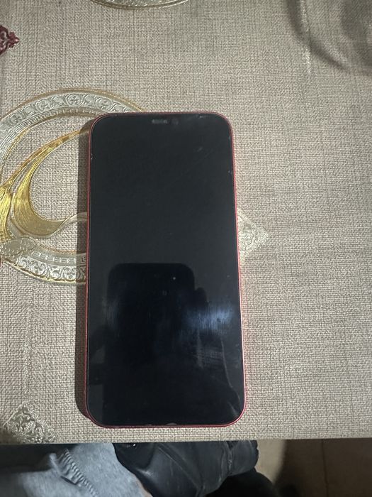 Vand iphone 12 red