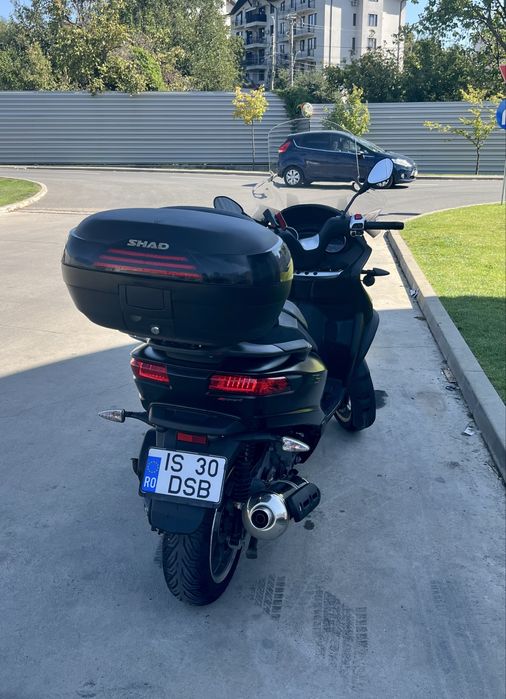 Scuter Piaggio Mp3 500ie se conduce cu B