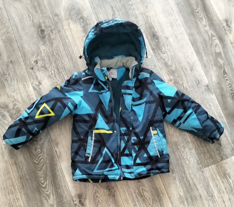 Продам зимнию куртку