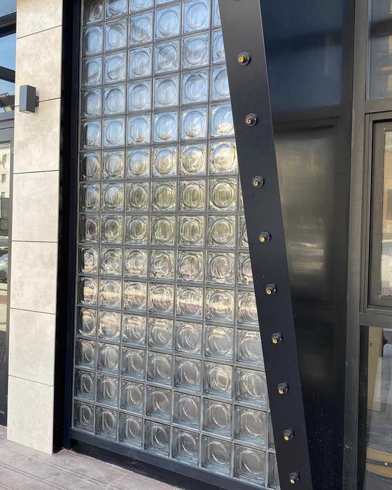 Стеклоблок бесцветный ALPHA волна 19х19х8 Чехия