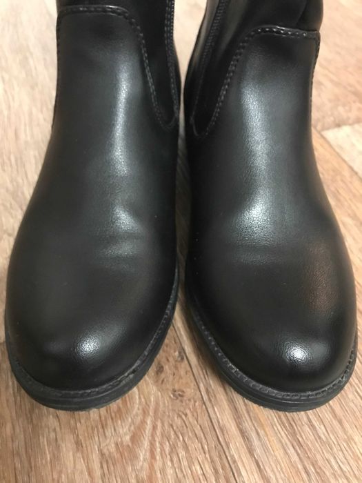 Черные сапоги для девочки