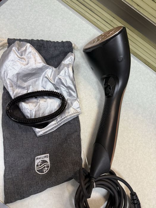 Уред за гладене с пара Philips