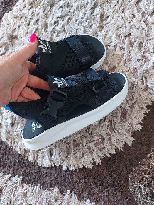Сандали adidas, адидас