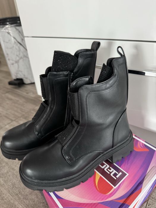 Дамски зимни боти