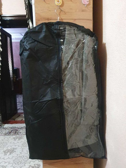 Kostyum-shim, oq ko'ylak, galstuk, tufli, palto