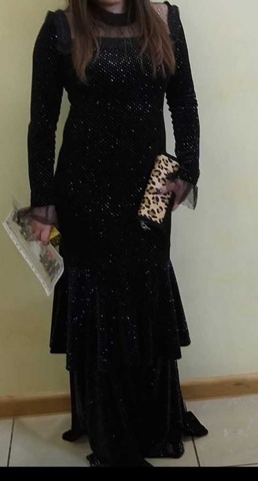 Платье вечернее.