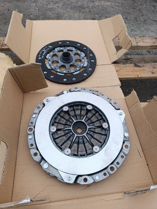 Съединител БМВ 116 бензин Е87/ BMW 116i  E87