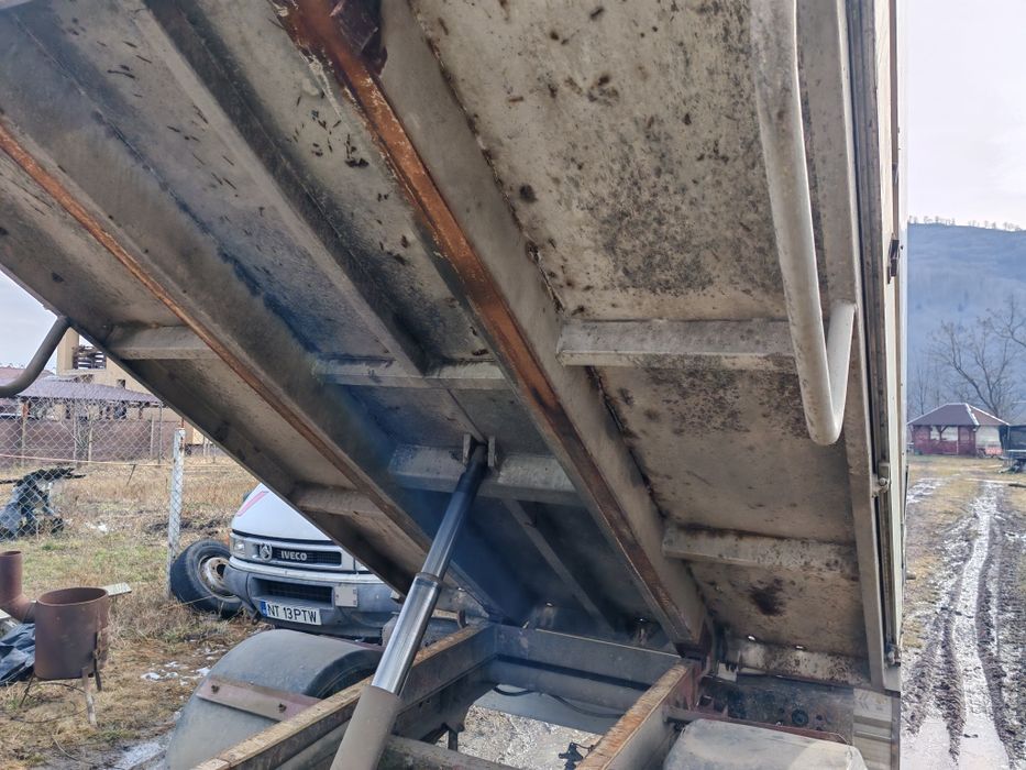 Iveco daily 35 c 11 cu pompa de injecție și turbo basculabila propriet