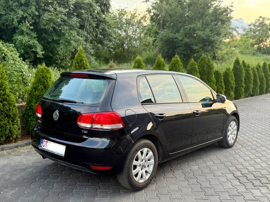 VW Golf 1.2 benzină 105 cp model 2012 euro 5 
-199970 km