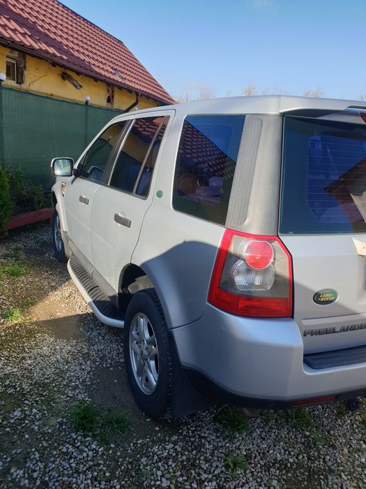 Land Rover Freelander 2,