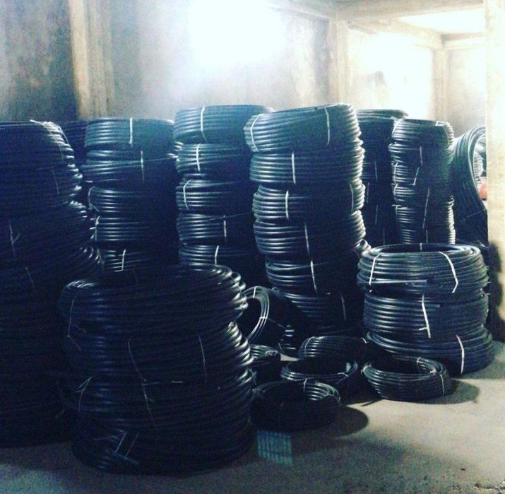 Дренаж труба. Труба пвх. Гофра труба. Труба из полиэтилена