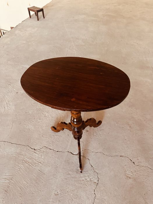 Елегантна шведска винена масичка от масивно дърво • Mid Century • 40-те/50-те години