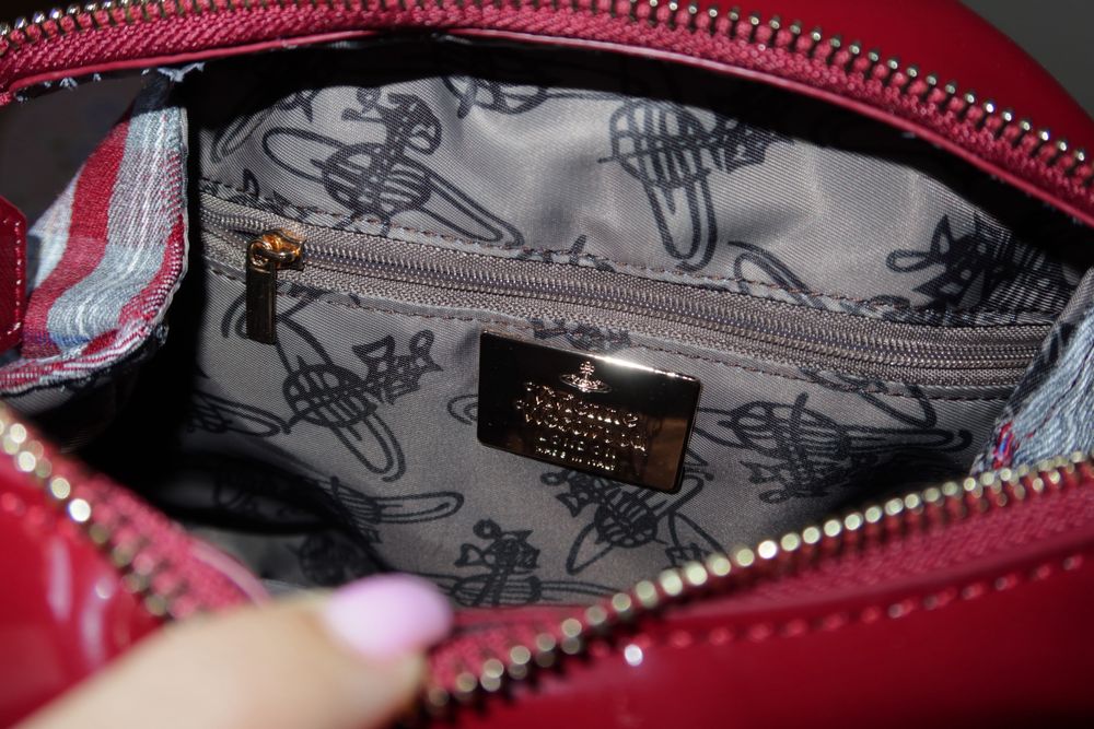 Vivienne Westwood чанта