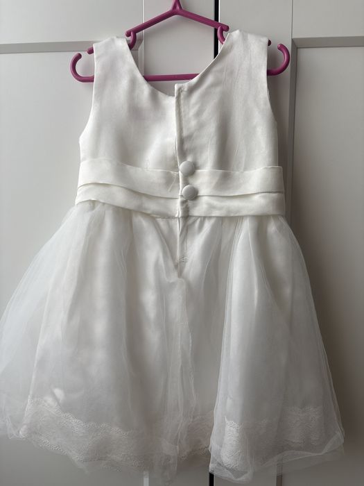 Продам платье рост 100