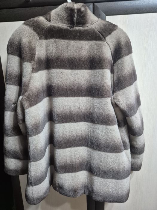 Продам  шубку натуральная