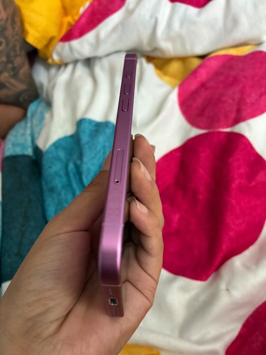 iPhone 16 roz 95% sănătate baterie