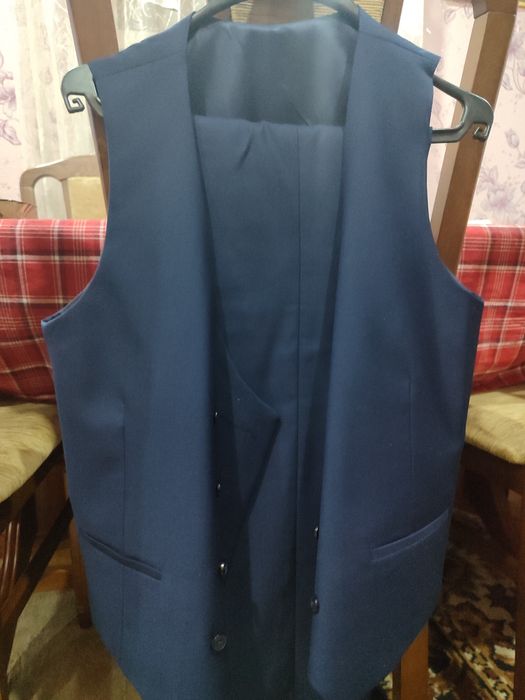 Костюм тройка подростковый