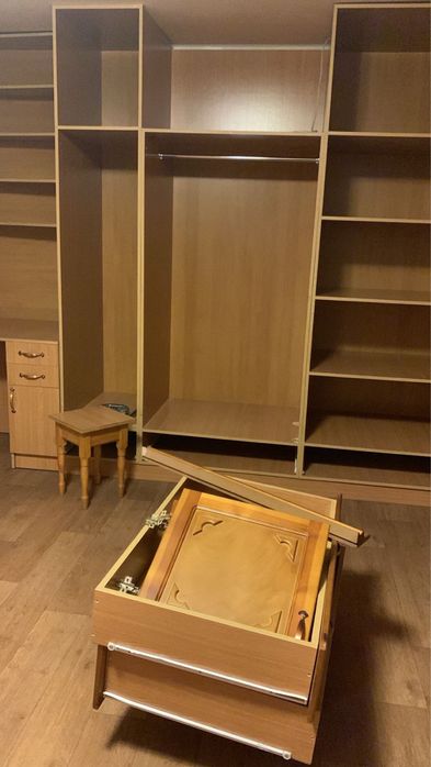 Продам шкаф ширина 3м