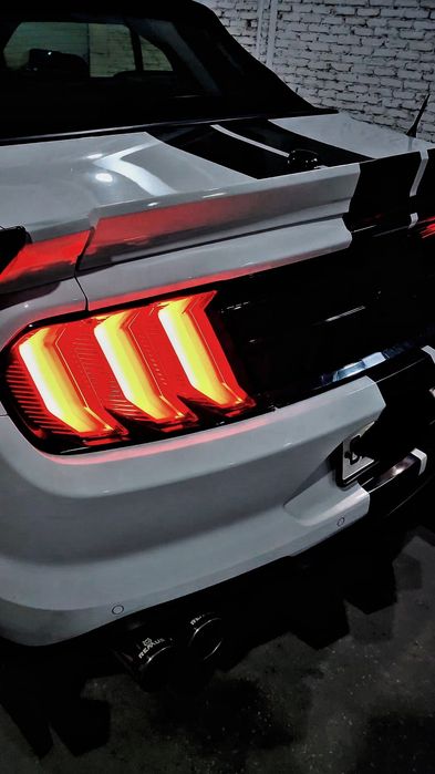 Ford mustang GT 5