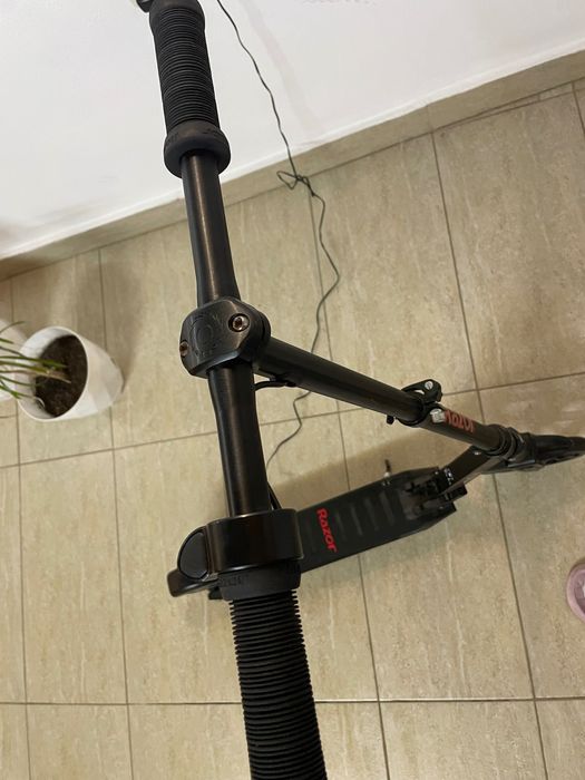 Trotinetă electrică
