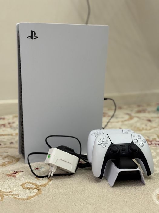 Продаю Playstation 5