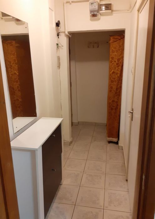 Proprietar închiriez apartament cu două camere